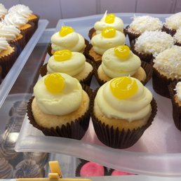 Lemon cupcake