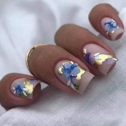 Rubi Nails