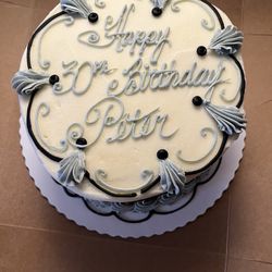 Clay's Creative Corner Bakery - Beautifully decorated