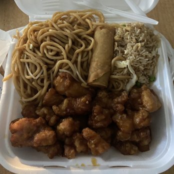 Hidden Dumpling House - General Tsao Chicken Plate. Lots of food but not much flavor. - Chinese Near Me - Elk Grove, California