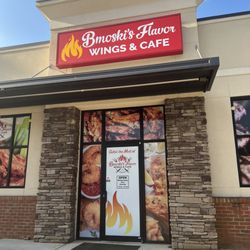 Bmoski’s Flavor Wings and Cafe