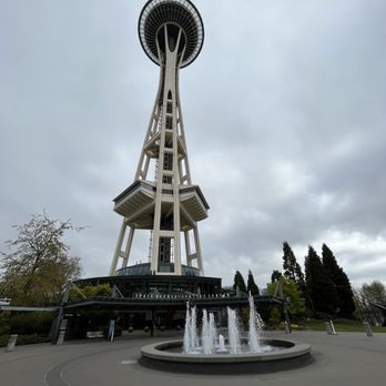 Space Needle - Landmarks & Historical Buildings Near Me - Seattle, Washington