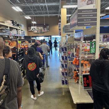 PetSmart - Checkout Line all the way to the back of the store. - Pet Training Near Me - Los Angeles, California PetSmart - Checkout Line all the way to the back of the store. - Pet Training Near Me - Los Angeles, California