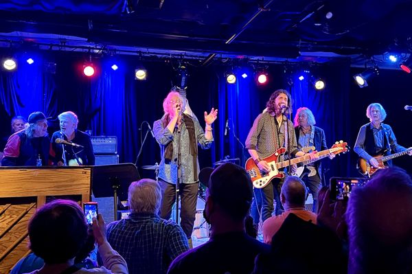 40 Watt Club by null