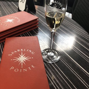Sparkling Pointe - 1/4 glasses included in the tasting - Wineries Near Me - Southold, New York Sparkling Pointe - 1/4 glasses included in the tasting - Wineries Near Me - Southold, New York