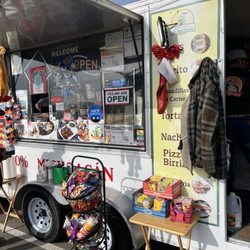 El Aguacate Taqueria y Birrieria