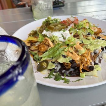 La Mision Restaurante - Nachos con pollo - Mexican Near Me - Hudson, New York La Mision Restaurante - Nachos con pollo - Mexican Near Me - Hudson, New York