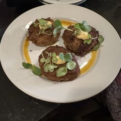 Bin 216 - Jumbo Lump Crab Cakes