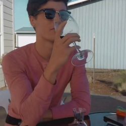 PHEASANT  COURT WINERY - Tasting!