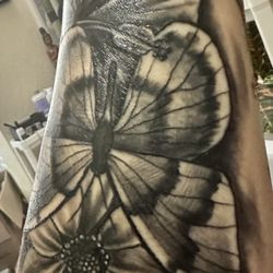 Manifest Tattoo