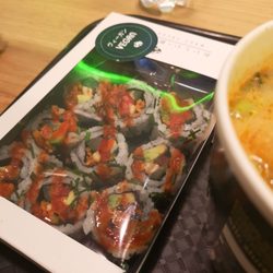 Wasabi Sushi & Bento - Spicy vegan roll medium set