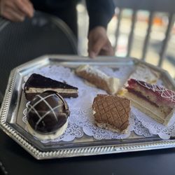 Paesano Ristorante Italiano - Dessert selection