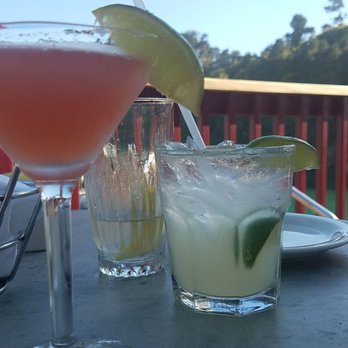 The Wharf - Cosmo and Moscow mule - Seafood Near Me - Fort Bragg, California