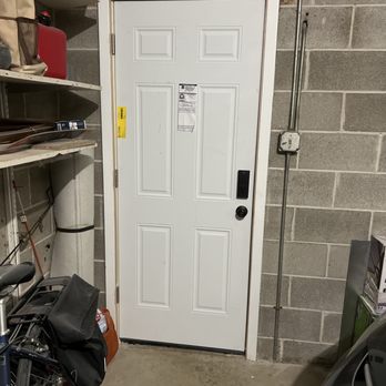 Tidy Handyman - After door replacement. - Electricians Near Me Tidy Handyman - After door replacement. - Electricians Near Me