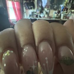 Five Star Nail - Nails by Mindy