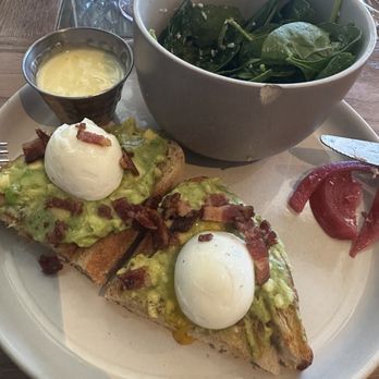 Neighbor Good Kitchen & Bar - Avocado Benedict toast - Breakfast & Brunch Near Me - El Paso, Texas Neighbor Good Kitchen & Bar - Avocado Benedict toast - Breakfast & Brunch Near Me - El Paso, Texas