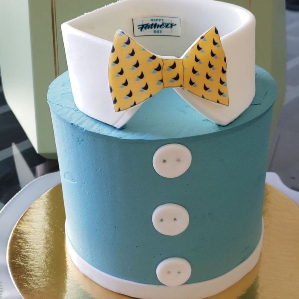 Marvel Cake - $105 for a small cake, big enough for up to 8 small serving. - Bakeries Near Me - Campbell, California Marvel Cake - $105 for a small cake, big enough for up to 8 small serving. - Bakeries Near Me - Campbell, California