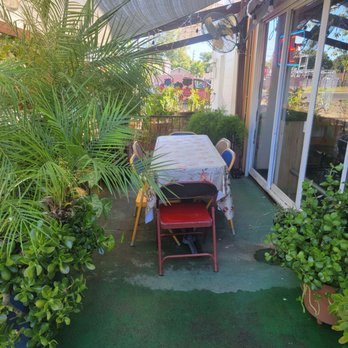 La Tiendita - Patio - Mexican Near Me - Colusa, California