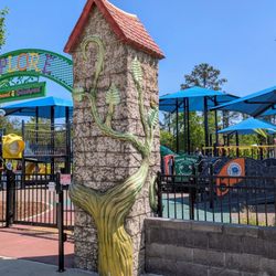 Explore Playground & Splashpad - entrance // Explore Playground Hoover, AL