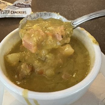 Covered Bridge Farm Table - Incredible Pea soup - American Near Me - Campton, New Hampshire