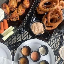 Sweet chilli wings and onion rings Sweet chilli wings and onion rings