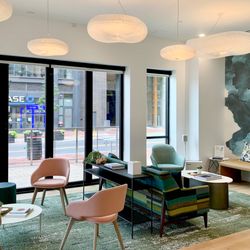 One Medical Primary Care Clinic - Flats at Bethesda - One Medical: Flats at Bethesda seating area