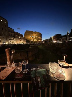 The Court Bar. Palazzo Manfredi by null