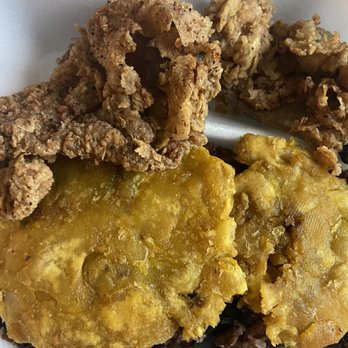 El Pilon - Bistec with tostones and arroz moro - Puerto Rican Near Me - Fort Myers, Florida