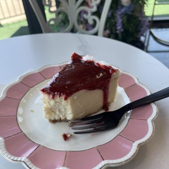 Dolce Italia by MEKK - Strawberry Raspberry Cheesecake (I think) - Bakeries Near Me - Phoenix, Arizona
