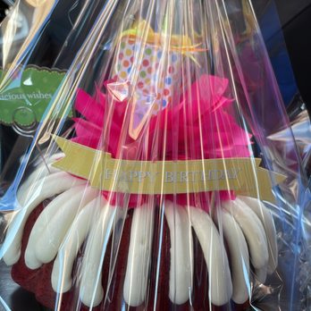 Nothing Bundt Cakes - Red Velvet Birthday Cake w/ Cream Cheese Frosting - Desserts Near Me - Austin, Texas Nothing Bundt Cakes - Red Velvet Birthday Cake w/ Cream Cheese Frosting - Desserts Near Me - Austin, Texas