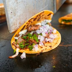Dulles Market & Deli - mini taco