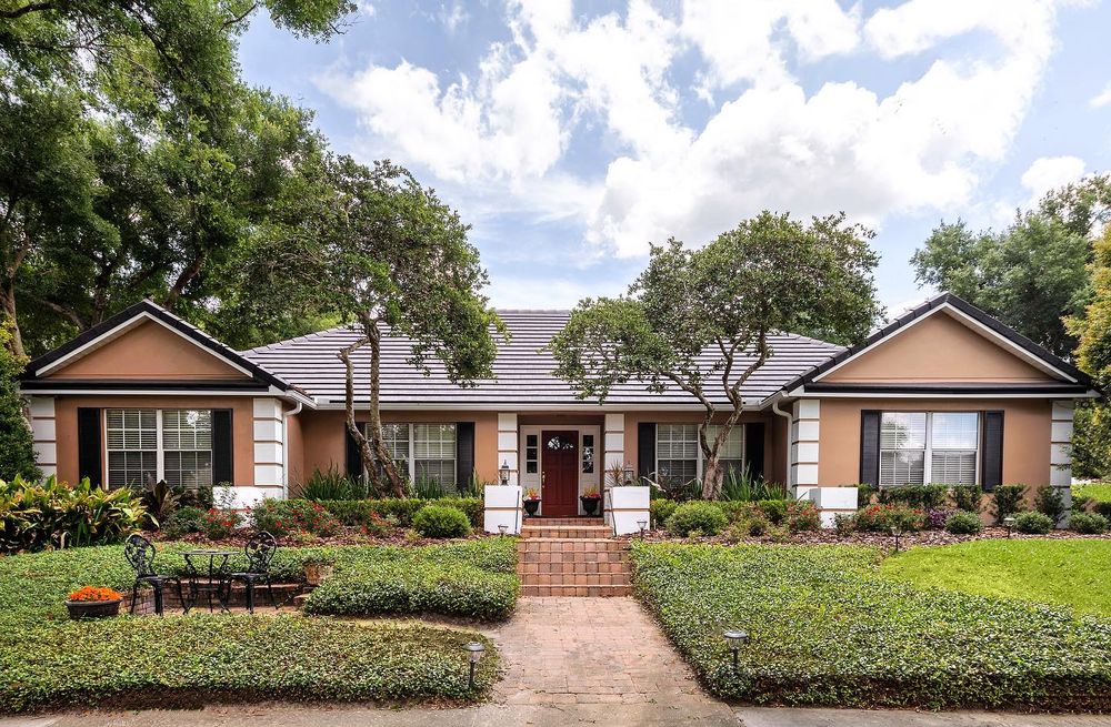 Slide of Universal Roof & Contracting