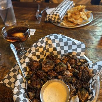 Elk Ave Tavern - Comfort Food Near Me - Rock Hill, South Carolina