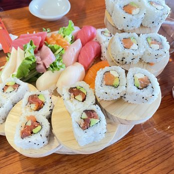 Sian Restaurant - Sushi Bars Near Me - Tulsa, Oklahoma