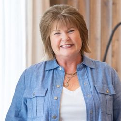 Jody Ribbens - Five Star Real Estate - "Your Trusted Real Estate Advisor"