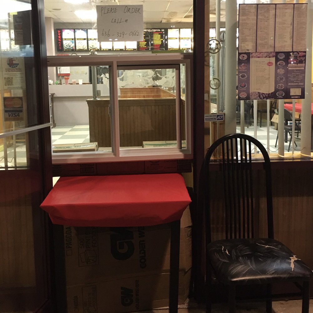No entry or indoor dining at China King during COVID times. The front door has been converted to an order window. No entry or indoor dining at China King during COVID times. The front door has been converted to an order window.