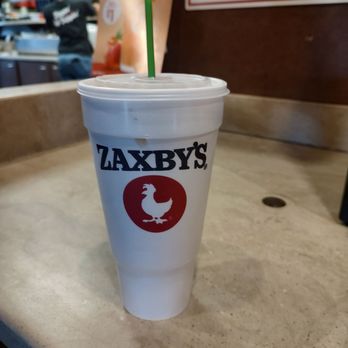 Zaxbys - Sweet iced tea - Chicken Wings Near Me - Macclenny, Florida