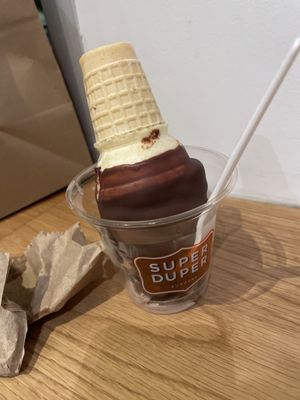 Super Duper Burgers by null