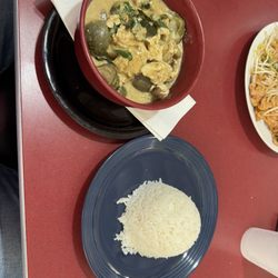 Lil Thai House - Green Chicken Curry