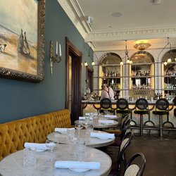 Maison Selby - Room with bar
