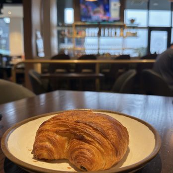 Pronto by Iozzo's - Pan au Chocolate - Coffee & Tea Near Me - Indianapolis, Indiana