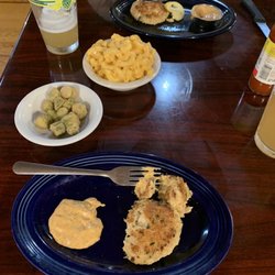 T & W Restaurant and Oyster Bar