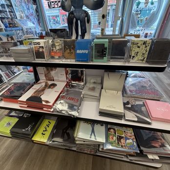 Confetti K-Pop - Music & DVDs Near Me - San Leandro, California Confetti K-Pop - Music & DVDs Near Me - San Leandro, California