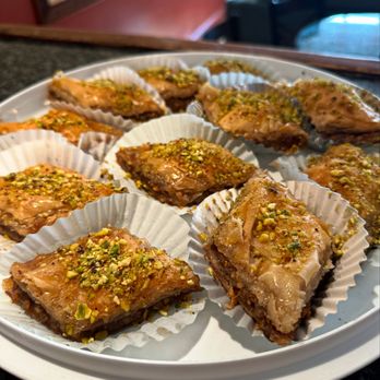 Cafe Utjeha - Pistachio Baklava - Coffee & Tea Near Me - Chicago, Illinois