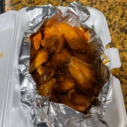 St. Louis Pizza & Wings - Hot Wings