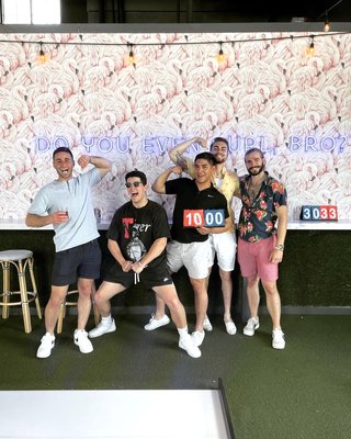 THRōW Social DC by null