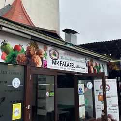 Mr Falafel - Outside