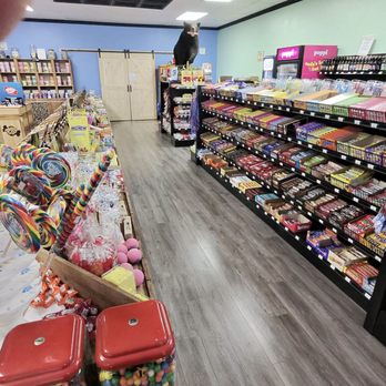 The Candy Cave - Candy Stores Near Me - Grants Pass, Oregon