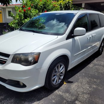 Executive Wash & Detail - Look at that shine - Auto Detailing Near Me - Pembroke Pines, Florida