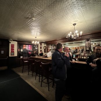 Peter Luger - Steakhouses Near Me - Brooklyn, New York